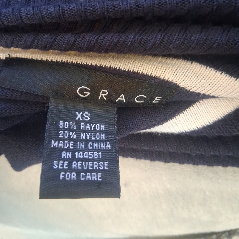 Grace - Picture 3 of 12